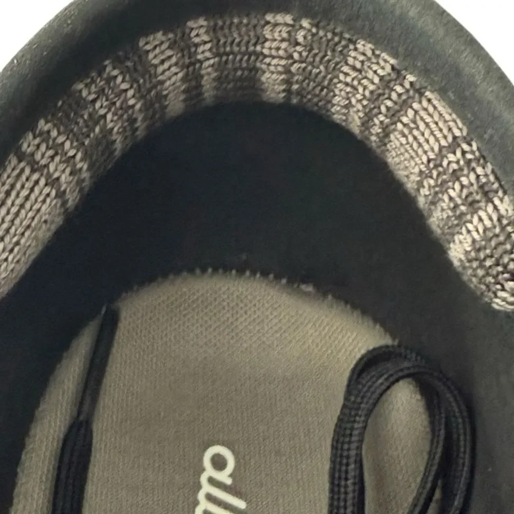 Allbirds SuperLight Wool Runners Men’s 10 Natural Black Gray